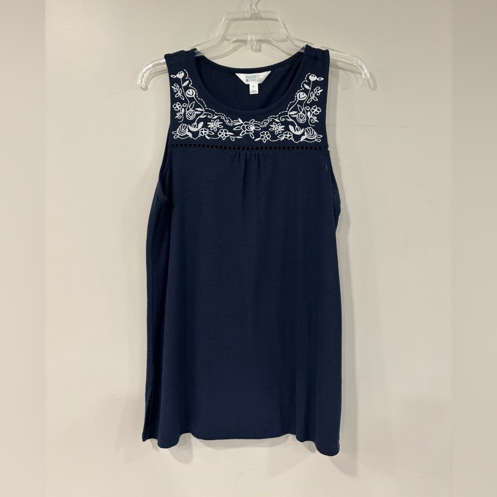 Market & Spruce Dark Blue Floral Tank Top Size Medium